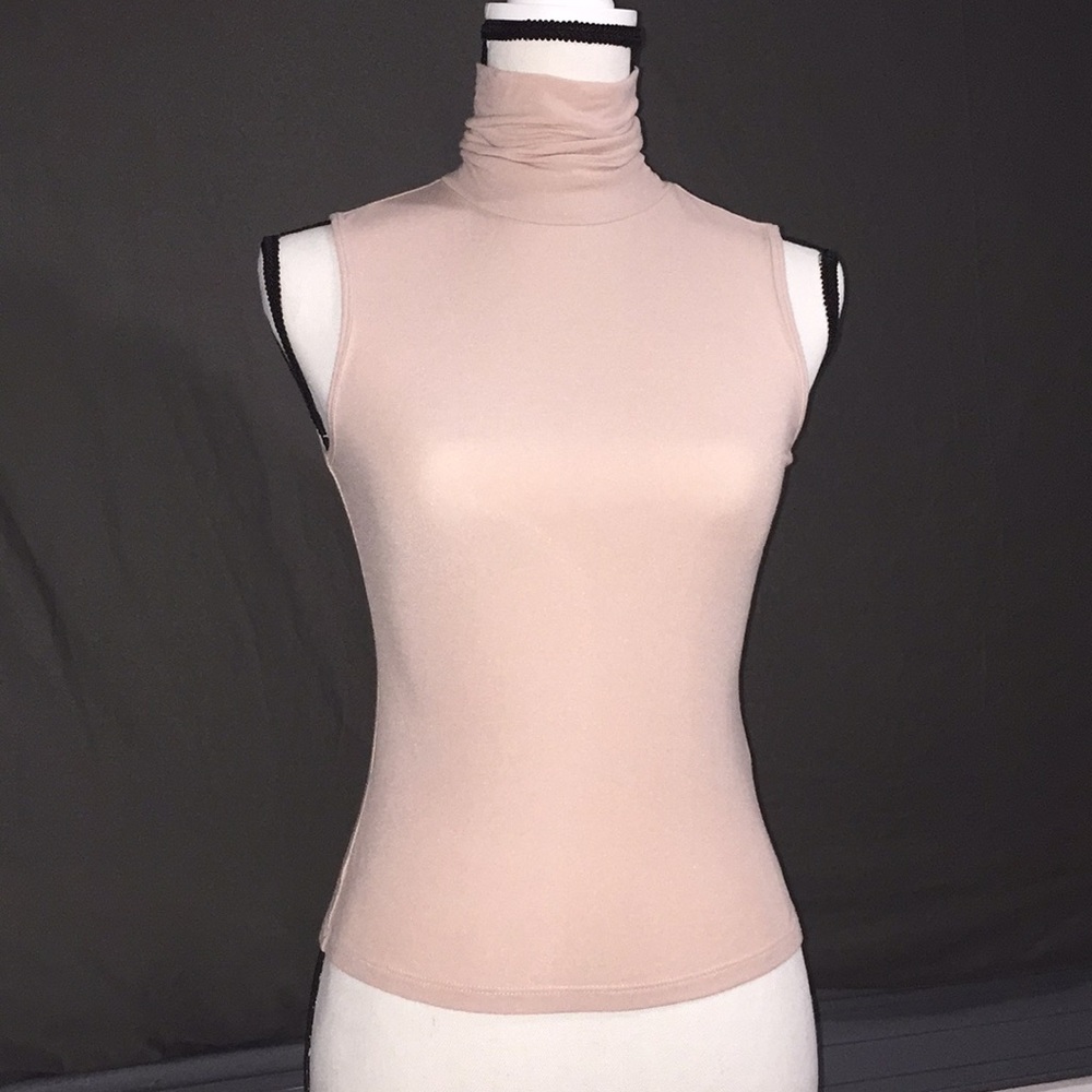 Theory Wendel Sleeveless Turtleneck Top